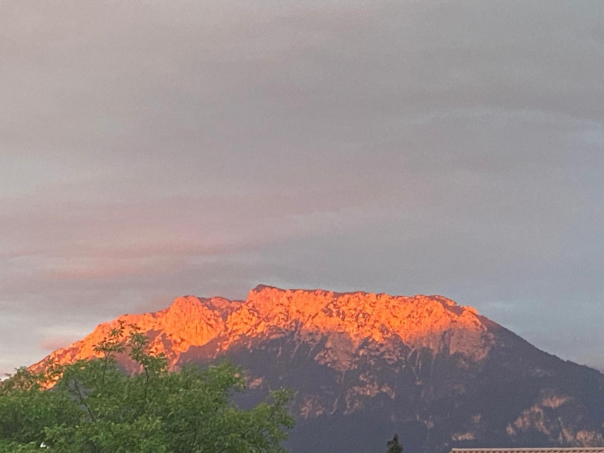 Ferienwohnung Kaiserpanorama - Alpenmagie Suites Oberaudorf Buitenkant foto