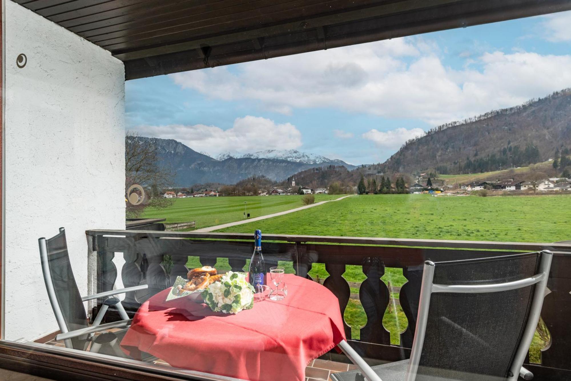 Ferienwohnung Kaiserpanorama - Alpenmagie Suites Oberaudorf Buitenkant foto